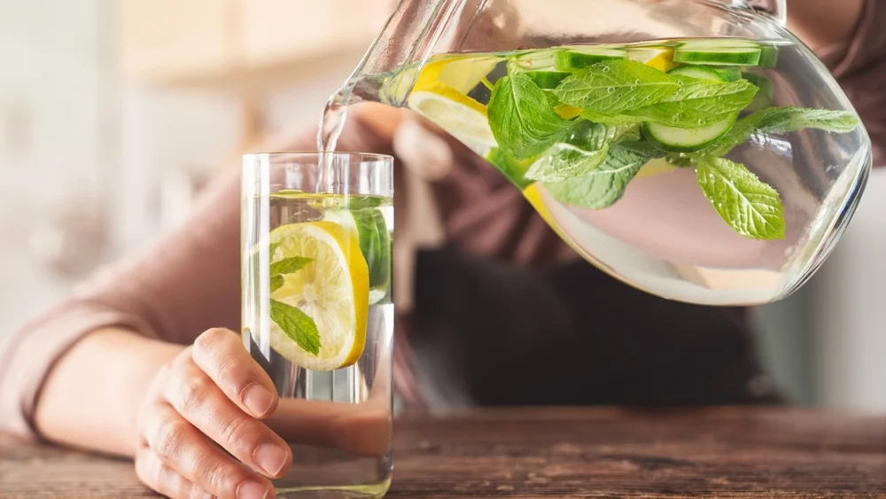 Does Detox Water Really Detox the Body?